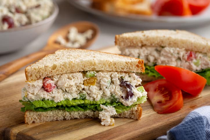 Healthy Lunch On the Go: Yummy Chicken Salad